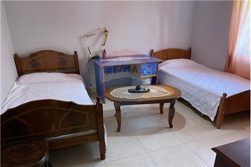 Tirane, shitet Vile 2+1 Kati 1, 300 m² 140.000 Euro (selite)