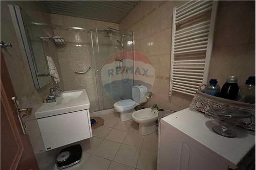 Tirane, shitet apartament 3+1+BLK Kati 5, 111 m² 229.600 Euro (rruga petro nini)