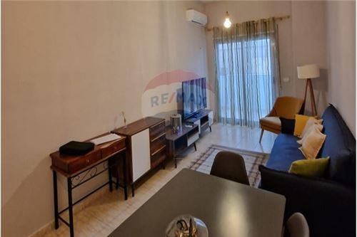 Lungomare, jepet me qera apartament 1+1+BLK Kati 0, 67 m² 330 Euro (Rr.Uje Ftohte)