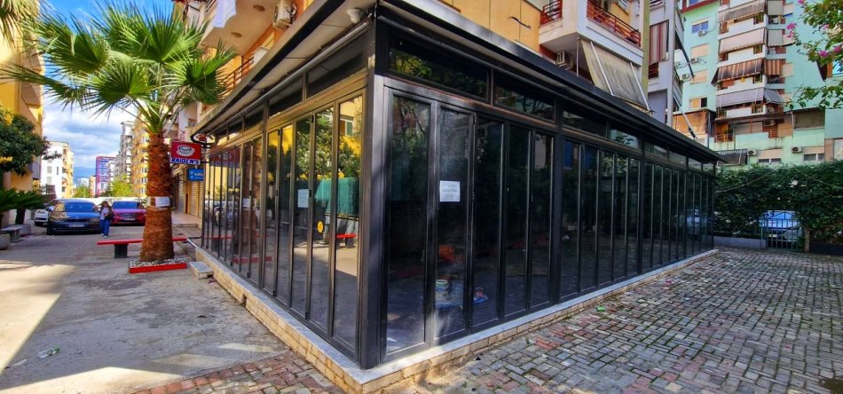 Tirane, shitet ambjent biznesi Kati 0, 42 m² 104.500 € (Sulejman Delvina, Stadiumi Dinamo)