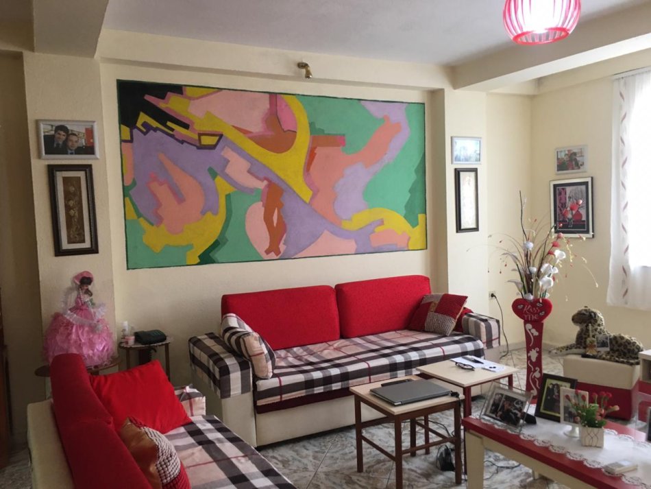 Tirane, shitet Vile 3 Katshe Kati 2, 297 m² 299.000 € (rruga Reshit Petrela Tirane)