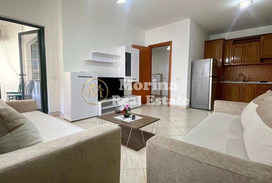 Tirane, shitet apartament 2+1+Ballkon Kati 2, 116 m² 210.000 € (Stacion Treni)