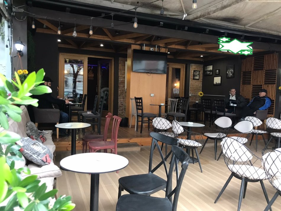 Tirane, shitet lokal Kati 0, 98 m² 299.800 € (ne Bulevardin Gjergj Fishta Tirane)
