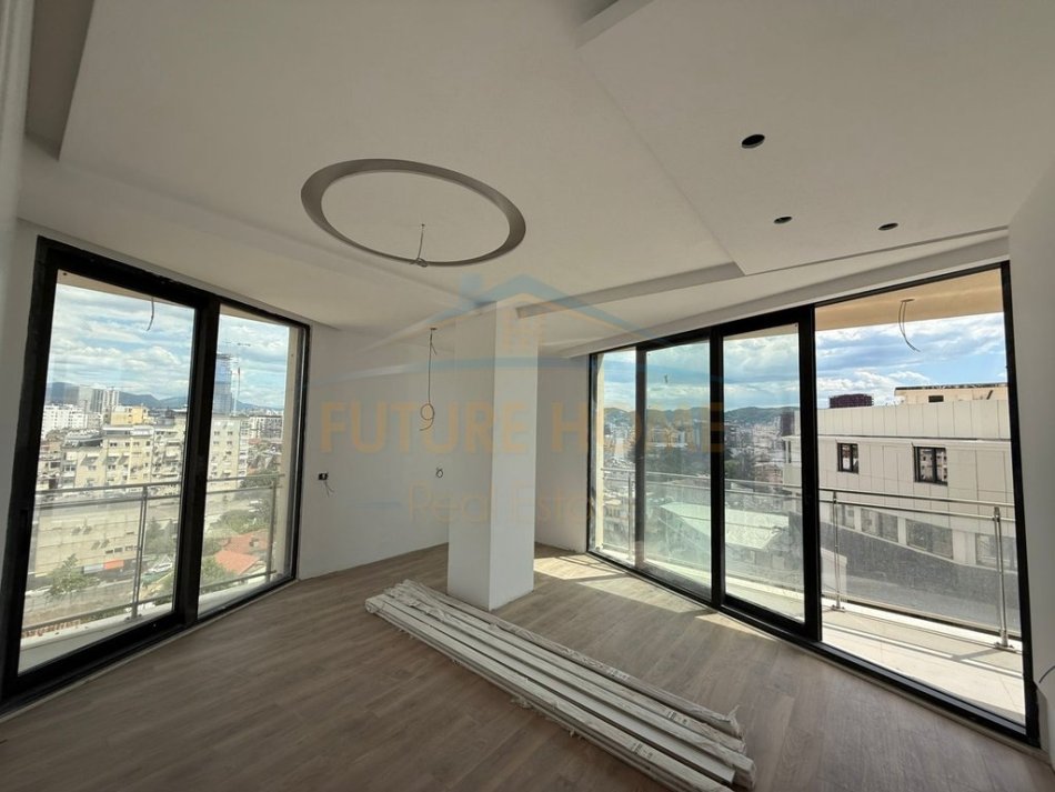 0683487469 Tirane, shitet apartament 3+1+Ballkon Kati 8, 139 m² 355.000 € (Rruga Mine Peza)