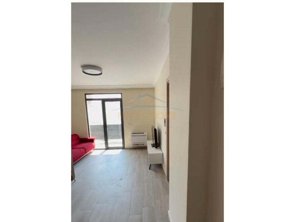 0683487469 Tirane, jepet me qera apartament 1+1 Kati 5, 60 m² 450 € (Rruga 5 Maji)