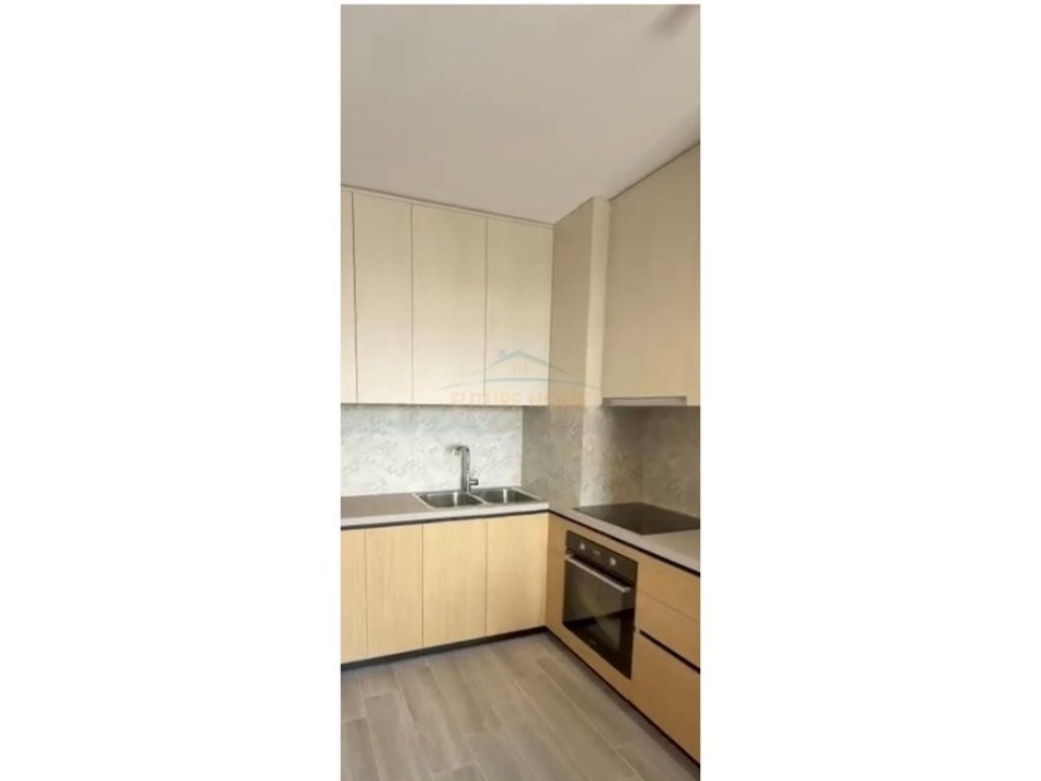 0683487469 Tirane, jepet me qera apartament 1+1 Kati 5, 60 m² 450 € (Rruga 5 Maji)