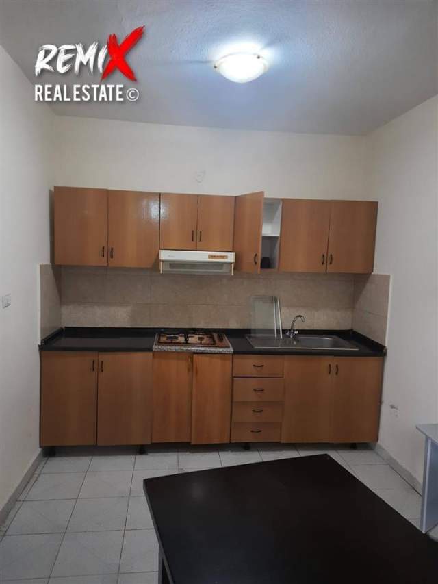 Mali Robit, shitet Vile Kati 3, 520 m² 480.000 Euro