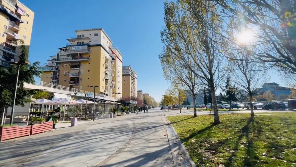 Tirane, shitet apartament 1+1+Ballkon Kati 8, 48 m² 84.000 € 
