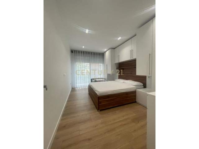 Tirane, jepet me qera 1+1+BLK Kati 2, 550 Euro