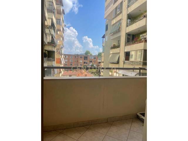Tirane, jepet me qera apartament 1+1+BLK Kati 2, 70 m² 500 Euro (Myslym Shyri)