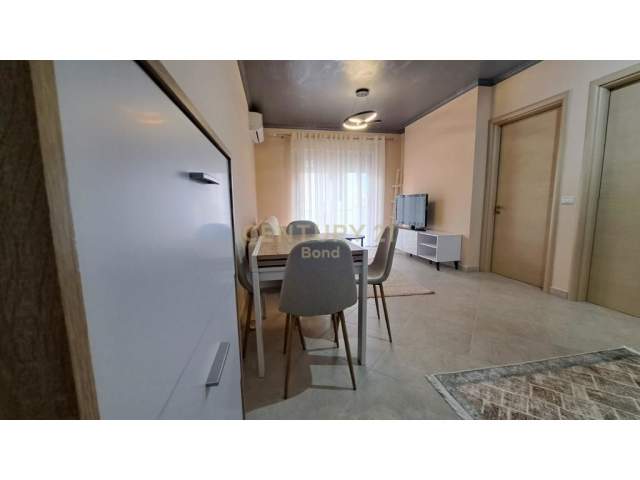 Tirane, jepet me qera apartament 2+1+BLK Kati 5, 81 m² 550 Euro (Rruga Mine Peza)