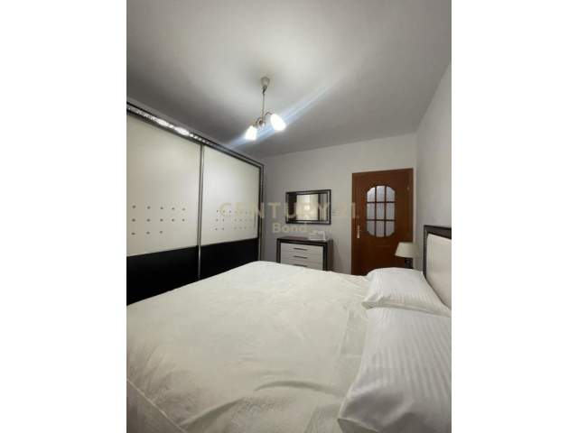 Tirane, jepet me qera apartament 2+1+A Kati 2, 76 m² 400 Euro (Shkolla e Baletit)