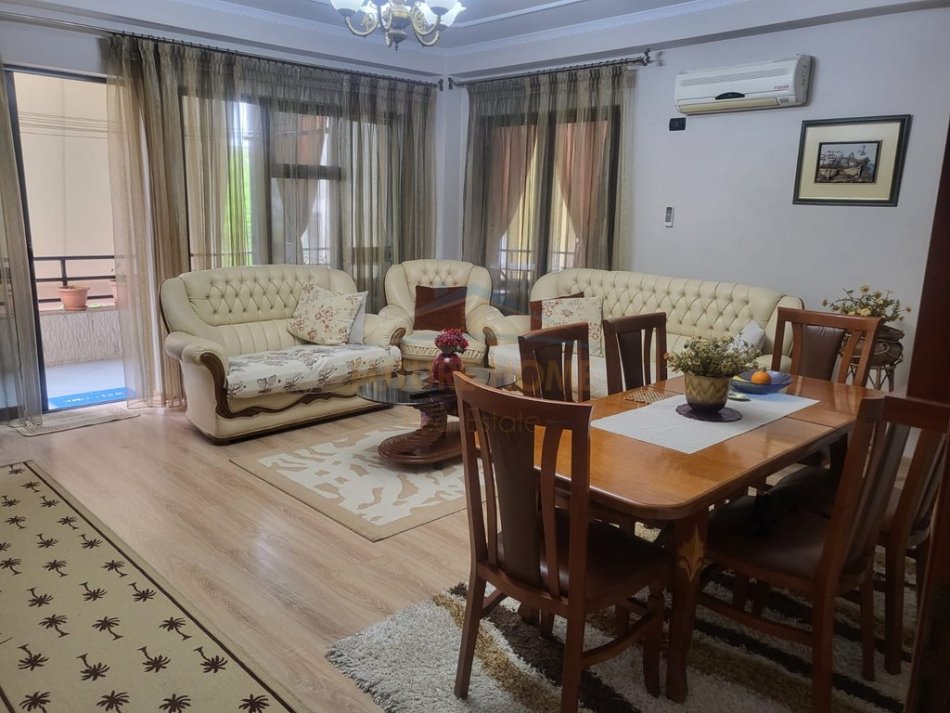 0683487469  Tirane, jepet me qera apartament 1+1+Ballkon Kati 4, 120 m² 550 € (Rruga Mine Peza)