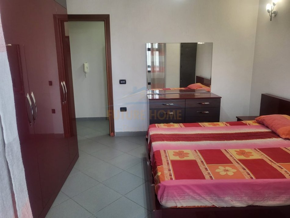 0683487469  Tirane, jepet me qera apartament 1+1+Ballkon Kati 4, 120 m² 550 € (Rruga Mine Peza)