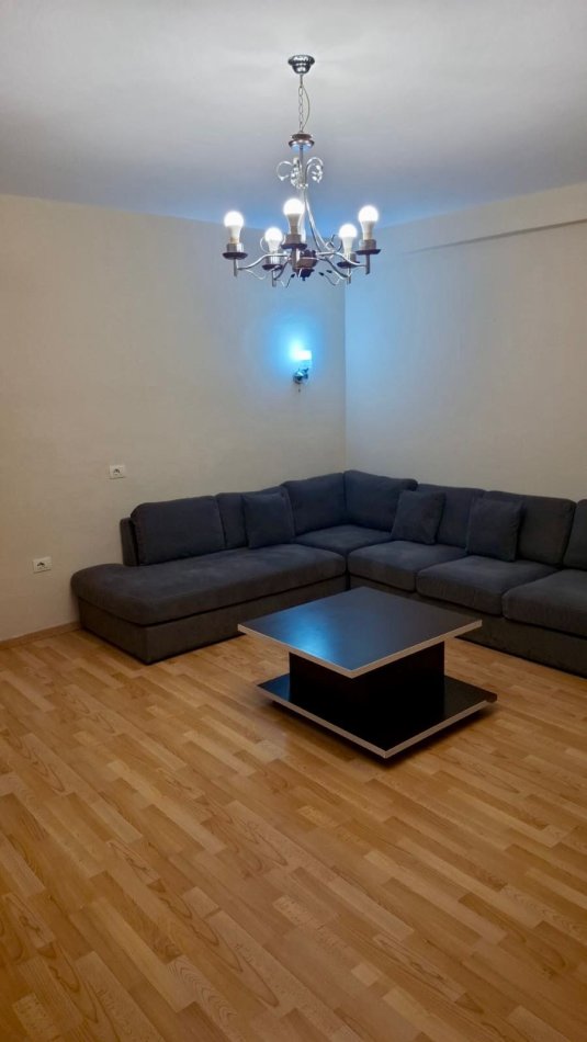Tirane, jepet me qera apartament 2+1 Kati 3, 94 m² 500 € (Kodra e Diellit)