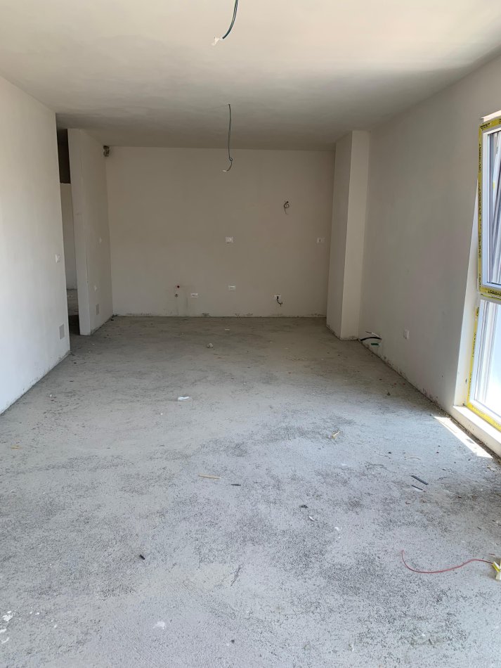 Tirane, shitet apartament 2+1 Kati 1, 121 m² 217.980 € (Xhamlliku)