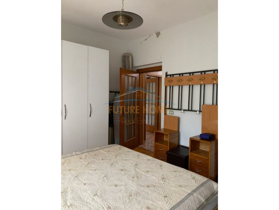 0683487469 Tirane, jepet me qera apartament 1+1+Ballkon Kati 3, 55 m² 450 € (Myslym Shyri)