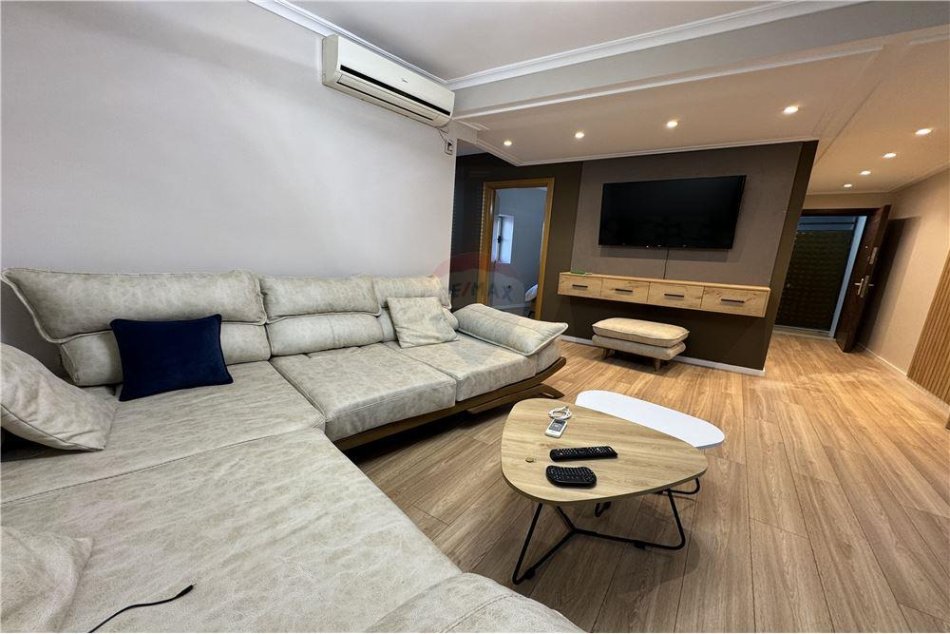 Apartament 2+1+2 per shitje tek Myslym Shyri!