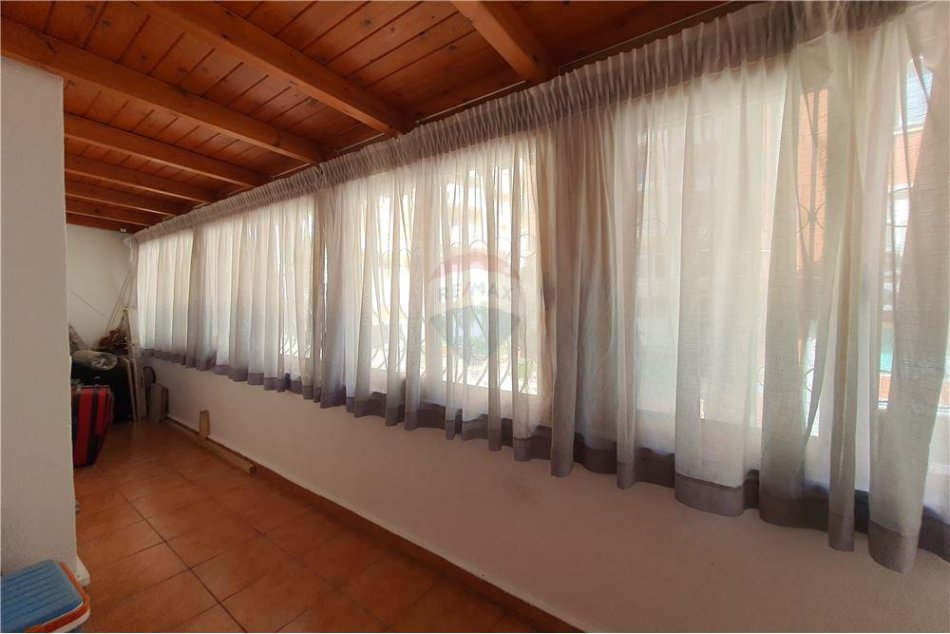 Tirane, jepet me qera 2+1 Kati 2, 110 m² 700 € (Myslym Shyri)