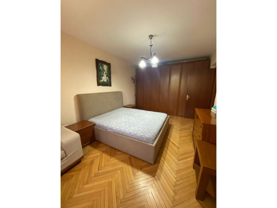 0683487469  Tirane, jepet me qera apartament 2+1 Kati 3, 72 m² 700 € (Myslym Shyri)