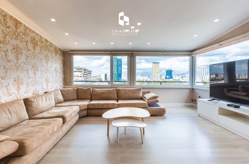 Me Qera: 2+1+Kuzhine Vec 📍në Bllok, Afër Sky Tower dhe Taiwanit ( QENDËR)  360° Pamje Magjepsese e Tiranes || 1,950€/muaj ||