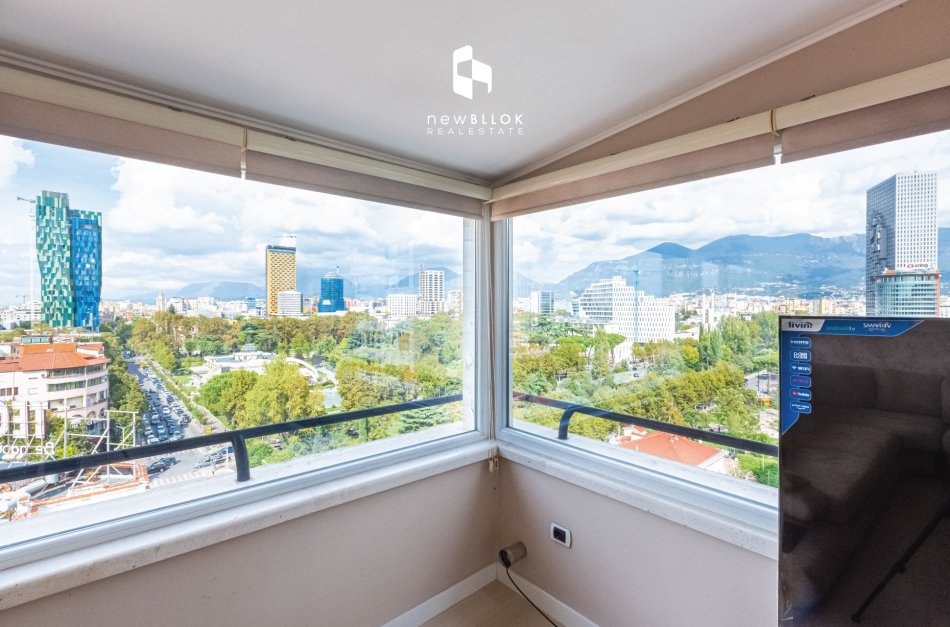Me Qera: 2+1+Kuzhine Vec 📍në Bllok, Afër Sky Tower dhe Taiwanit ( QENDËR)  360° Pamje Magjepsese e Tiranes || 1,950€/muaj ||