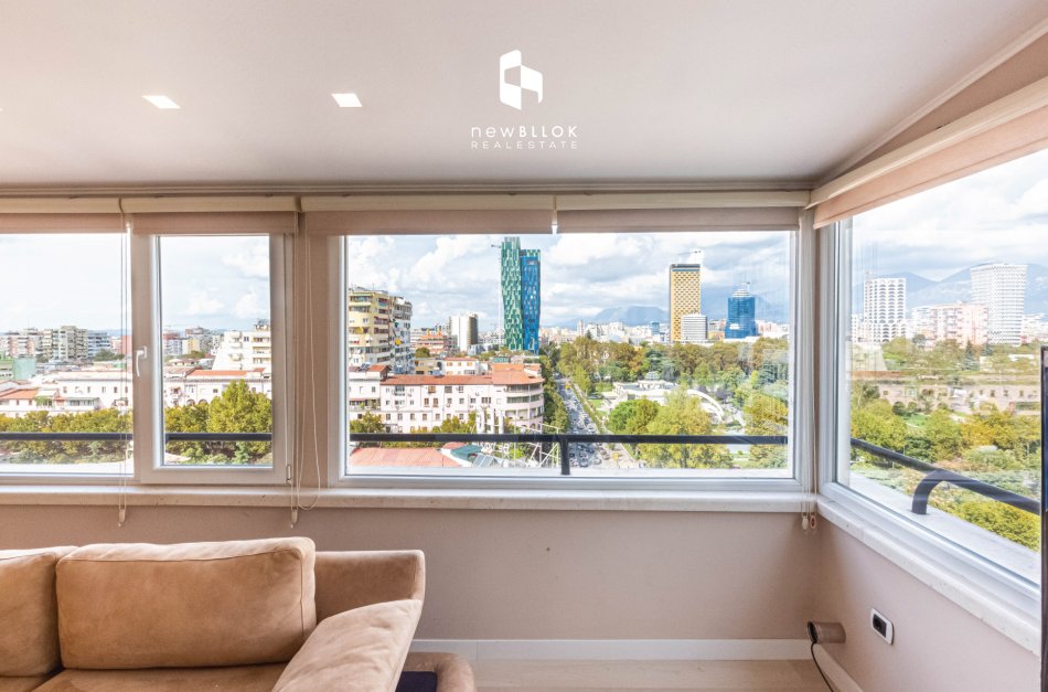 Me Qera: 2+1+Kuzhine Vec 📍në Bllok, Afër Sky Tower dhe Taiwanit ( QENDËR)  360° Pamje Magjepsese e Tiranes || 1,950€/muaj ||