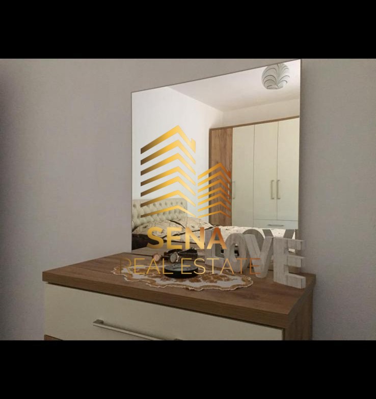 Tirane, jepet me qera shtepi 3+1 Kati 1, 350 m² 600 € (Rruga Pjetër Budi)