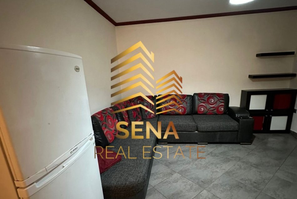 Tirane, shitet apartament 1+1 Kati 2, 45 m² 65.000 € (Rruga Sadrik Petrela)