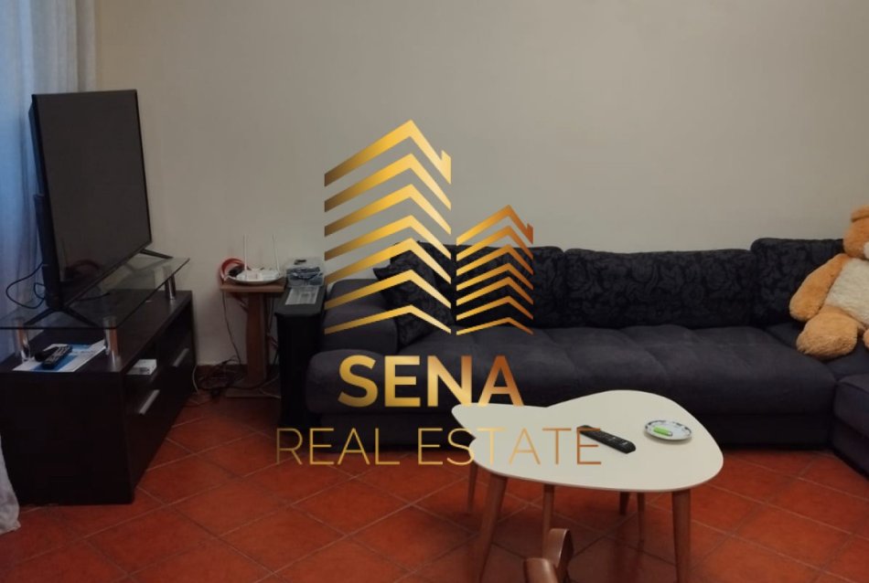 Tirane, jepet me qera apartament 1+1 Kati 5, 60 m² 450 € (Rruga Karl Gega)
