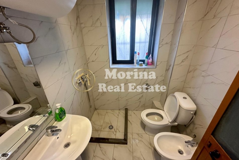 Tirane, jepet me qera garsonier Kati 1, 45 m² 400 € (Ali Demi)
