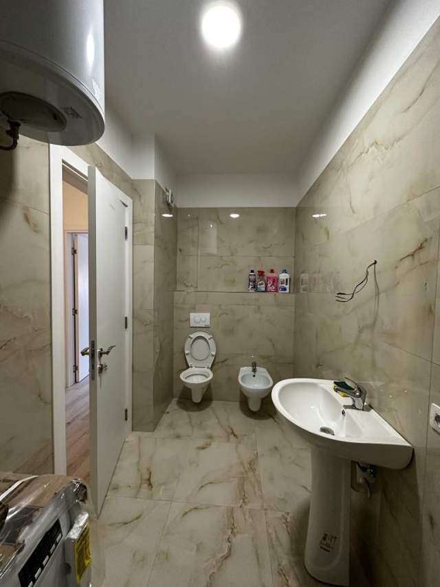 Tirane, shitet apartament Kati 7, 66 m² 115.000 Euro (Oasis Rezidence)