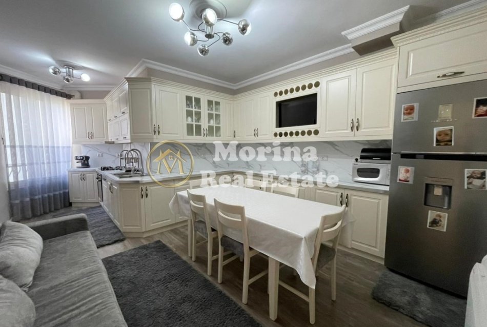 Tirane, shitet apartament 3+1 Kati 2, 140 m² 228.000 € (Murgas/Rruga Dajt)