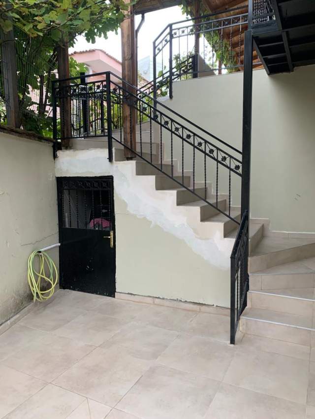 Tirane, jap me qera 1+1 Kati 2, 70 m² 40.000 Leke (Kristaq Capo)