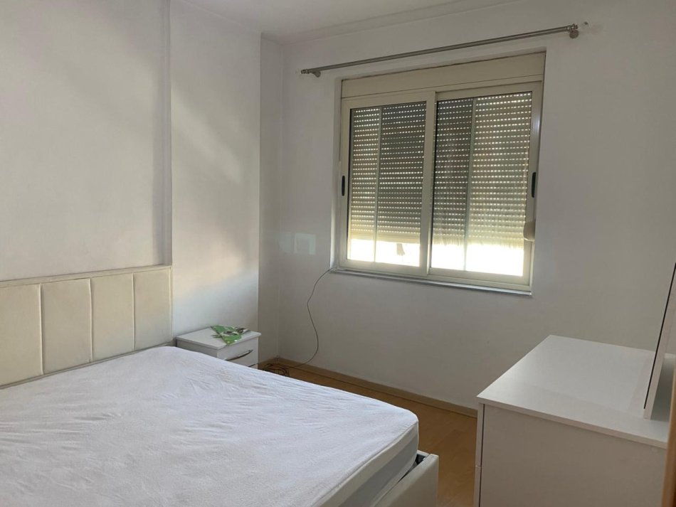 Tirane, jepet me qera apartament 2+1+Ballkon Kati 6, 115 m² 500 € (tek Unaza e re, Zona Astirit Tirane.)