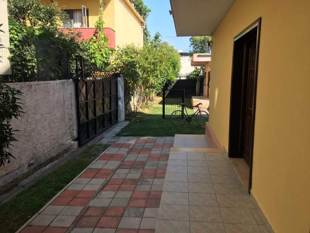 Tirane, shitet shtepi 2 Katshe Kati 2, 280 m² 225.000 Euro (Rruga Njazi Meka Tirane)