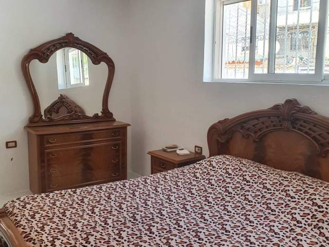 Tirane, jepet me qera apartament 1+1 Kati 1, 60 m² 33.000 Leke (niko avrami, allias)