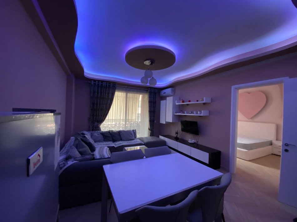 Tirane, jap me qera apartament 1+1+Ballkon Kati 5, 60 m² 500 € (Astir)