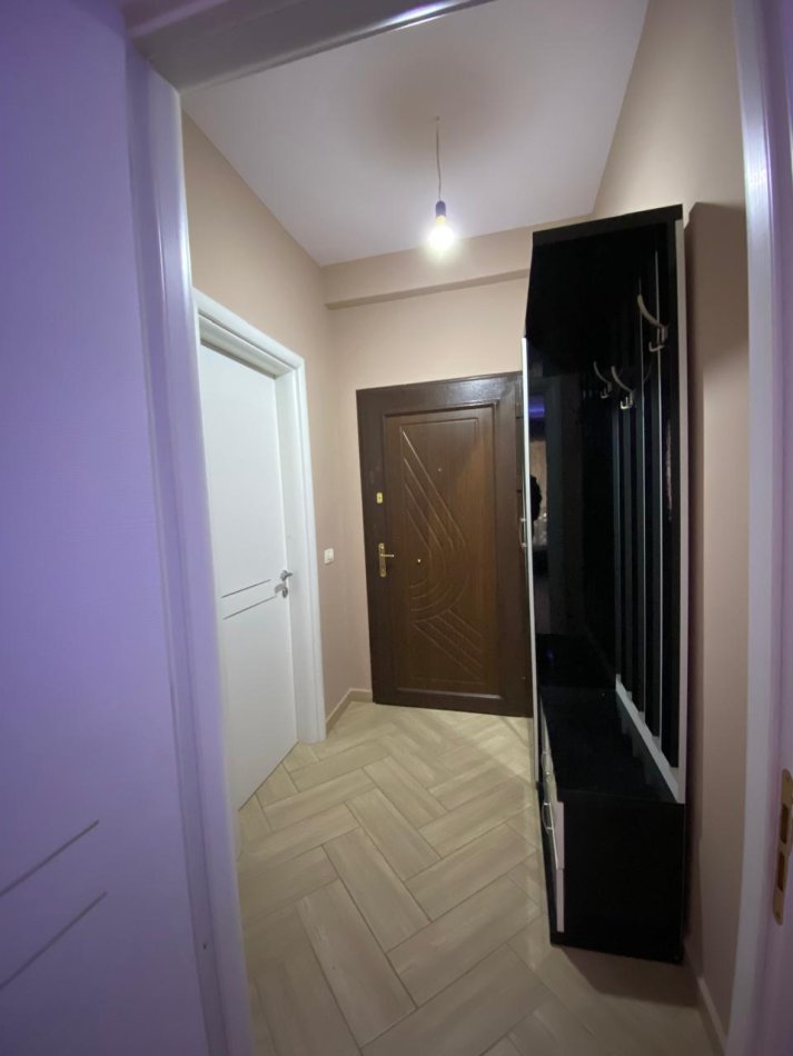 Tirane, jap me qera apartament 1+1+Ballkon Kati 5, 60 m² 500 € (Astir)