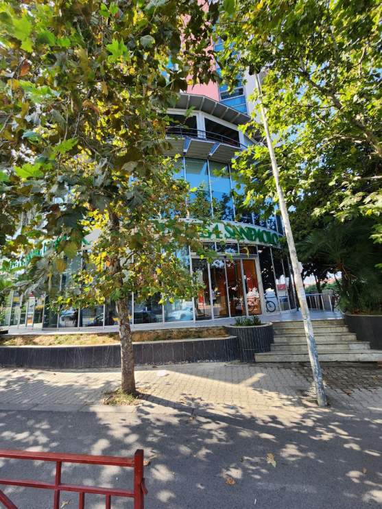 Tirane, ofert apartament 2+1+BLK Kati 8, 144 m² 520 Euro (dritan hoxha)
