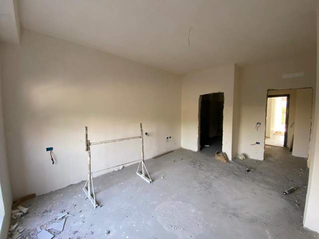 Tirane, shitet apartament Kati 1, 115 m² 144.000 Euro (Fusha e Aviacionit)