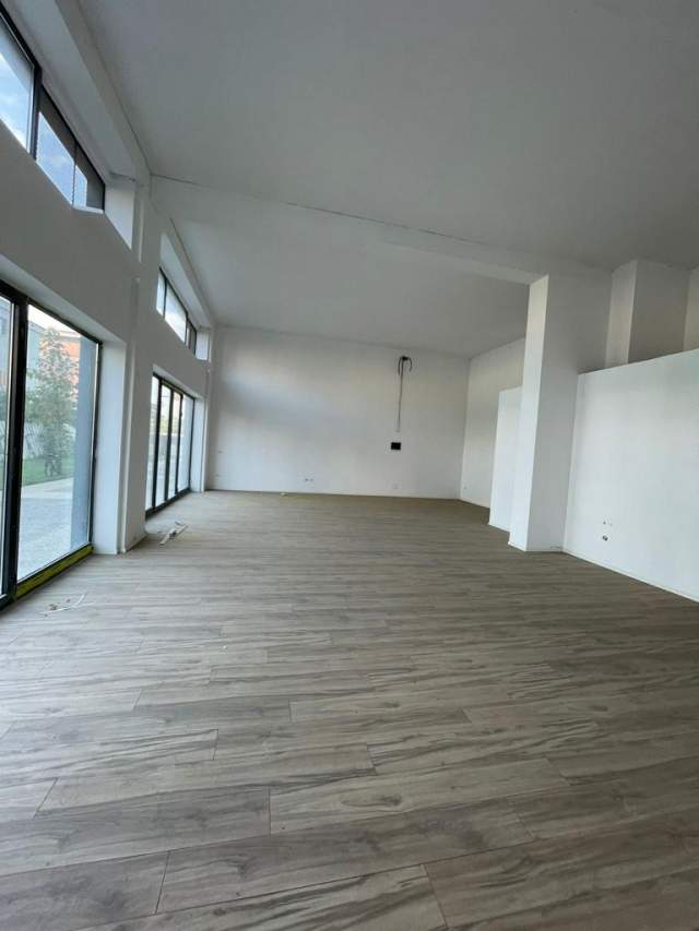 QERA,Dyqan , Super Ambjent,1000 Euro, Rezidenca Future Home.