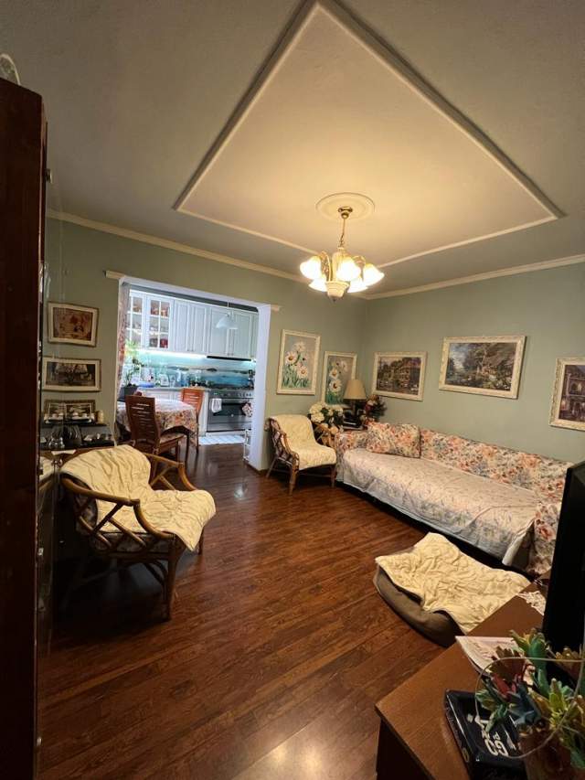 Tirane, shitet apartament Kati 3, 119 m² 270.000 Euro (Bllok)