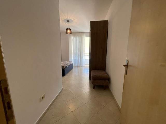 Tirane, shitet apartament Kati 7, 84 m² 85.000 Euro (Unaza e Re)