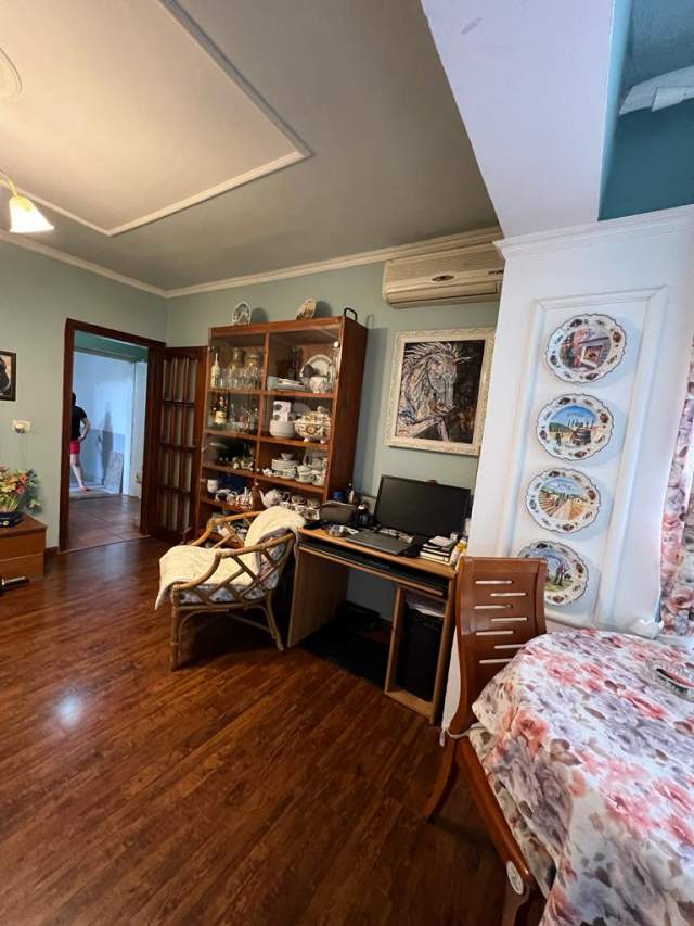 Tirane, shitet apartament Kati 3, 119 m² 270.000 Euro (Bllok)