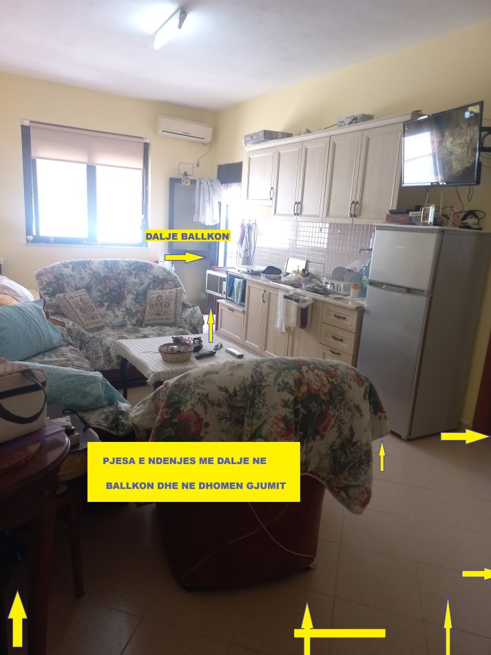 Durres-Plazh,Okazion, Shhitet apartament cilësor, tip 1+1 me ballkon, kat 4, pallat ri 5-kate, sip.54m², Cmimi 63.000 €, tek Plazhi i Shkëmbit Kavajës, linja dytë nga deti, 50m nga bregu, pranë Hotel Besani, 5-minuta autovetur (4 km) nga/Ura e Dajlanit, fillimi i Plazhit Durresit..