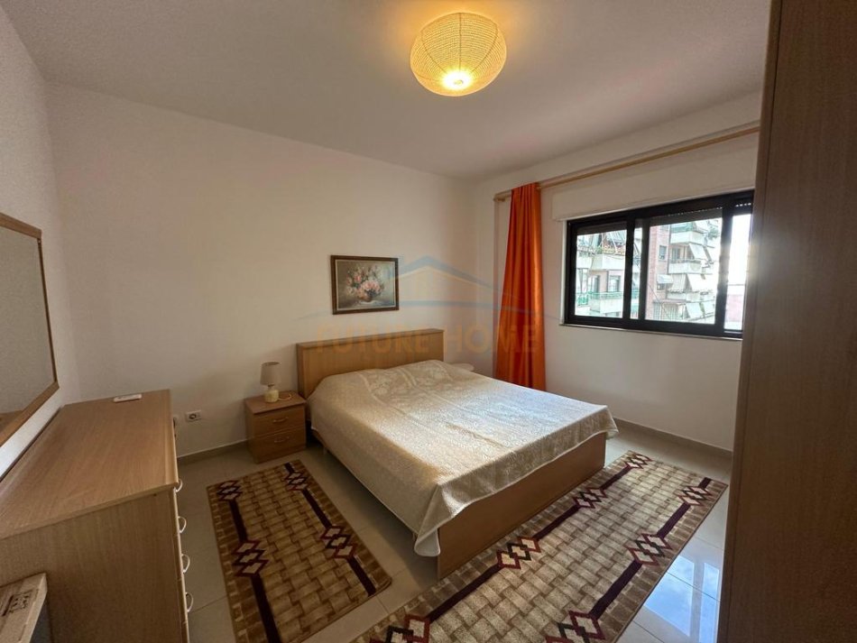 0683487469  Tirane, jepet me qera apartament 2+1+Ballkon Kati 3, 71 m² 700 € (Prane PRESIDENCES)