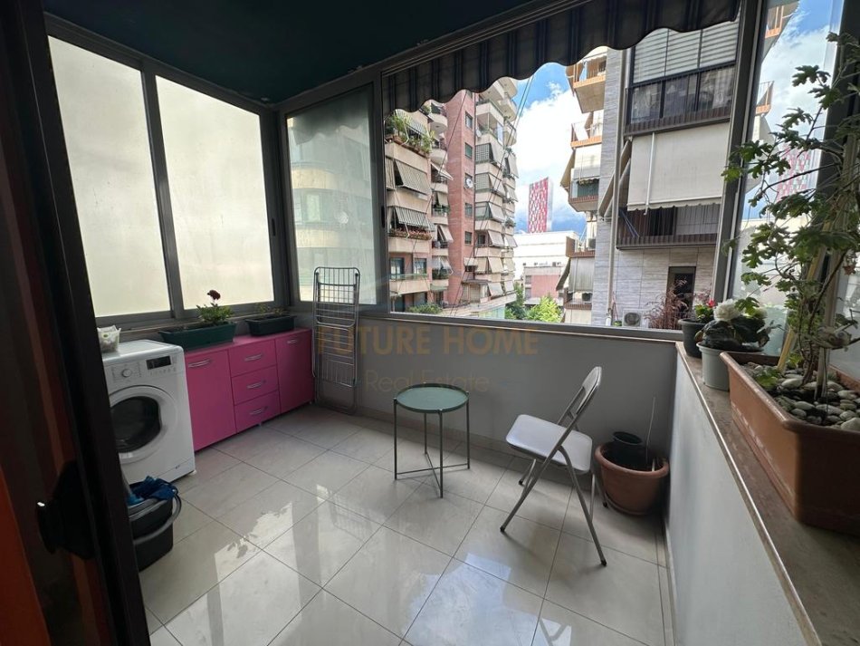 0683487469  Tirane, jepet me qera apartament 2+1+Ballkon Kati 3, 71 m² 700 € (Prane PRESIDENCES)