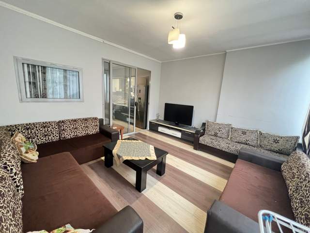 Tirane, jepet me qera apartament 3+1+BLK Kati 2, 113 m² 350 Euro (Casa Italia)