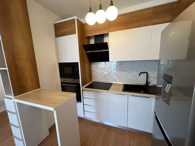 Tirane, jepet me qera apartament 2+1+BLK Kati 7, 108 m² 500 Euro (Don Bosko)